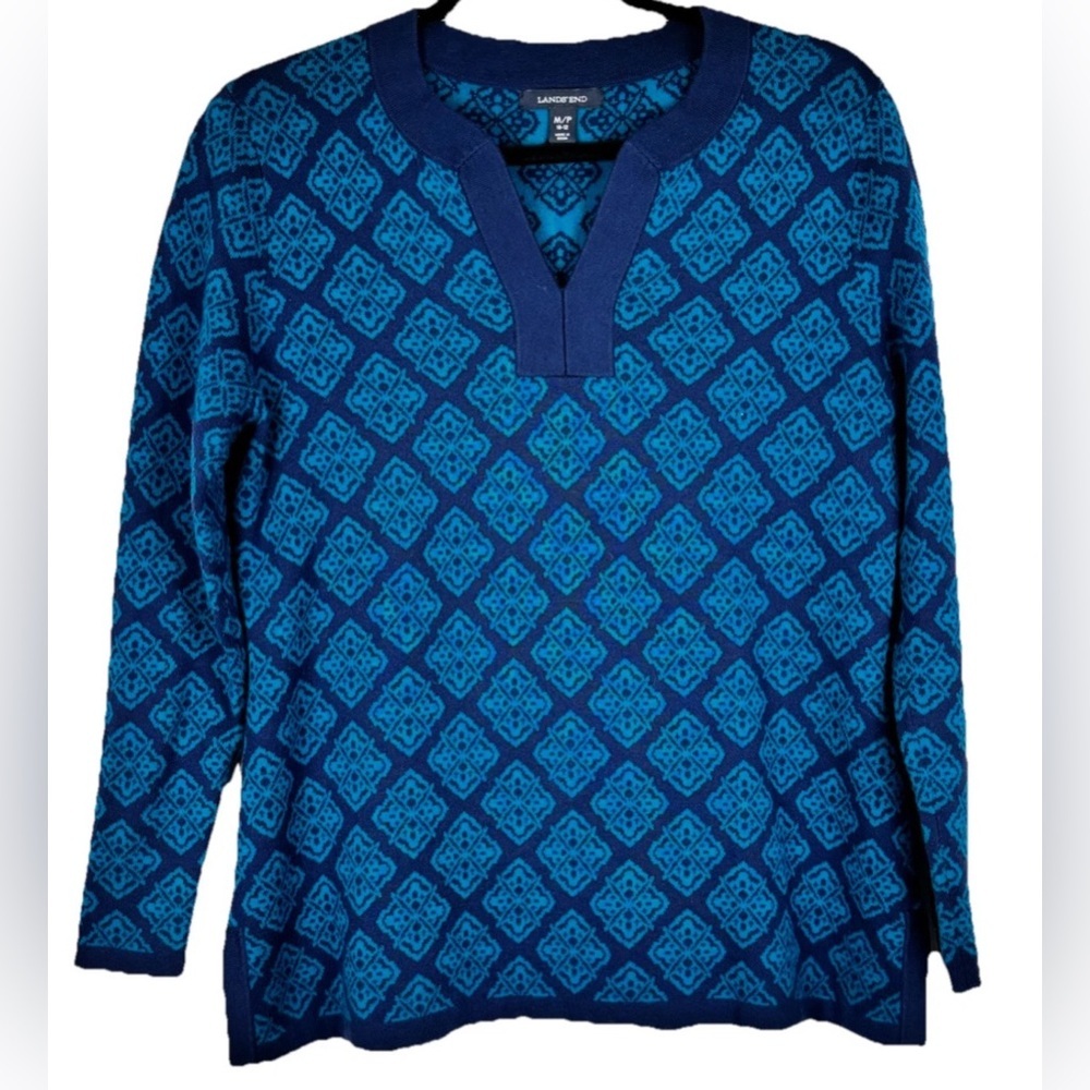 Lands’ End Women’s Navy Blue Sweater size Medium